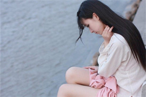 铅笔画中的风景：艺术家的视角